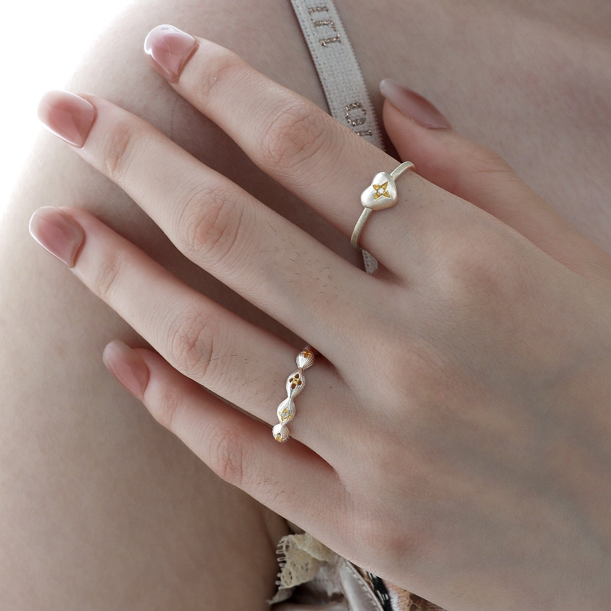Buccherati Brushed Ring Simple Elegant Graceful