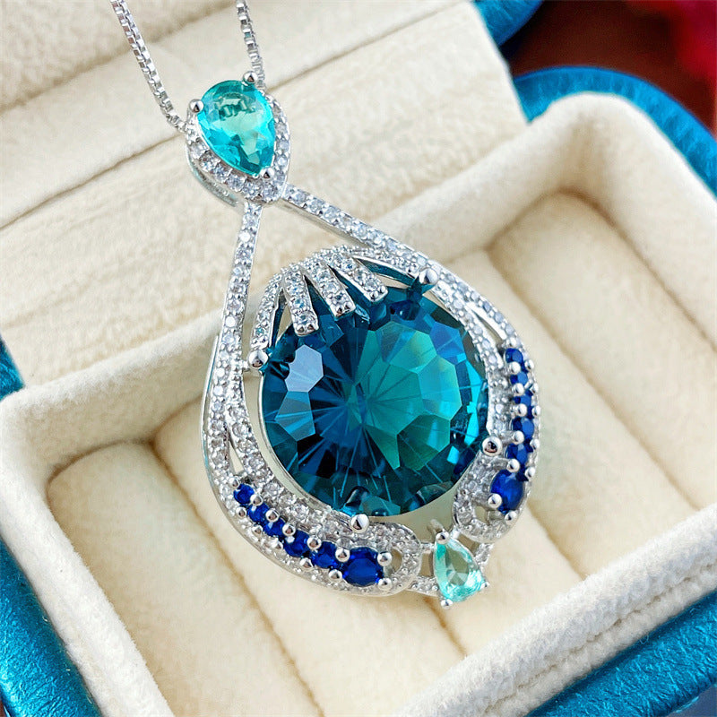 Simple Stylish Pendant Women's Bright Fireworks Cut Big Gram Blue Colored Gems Necklace