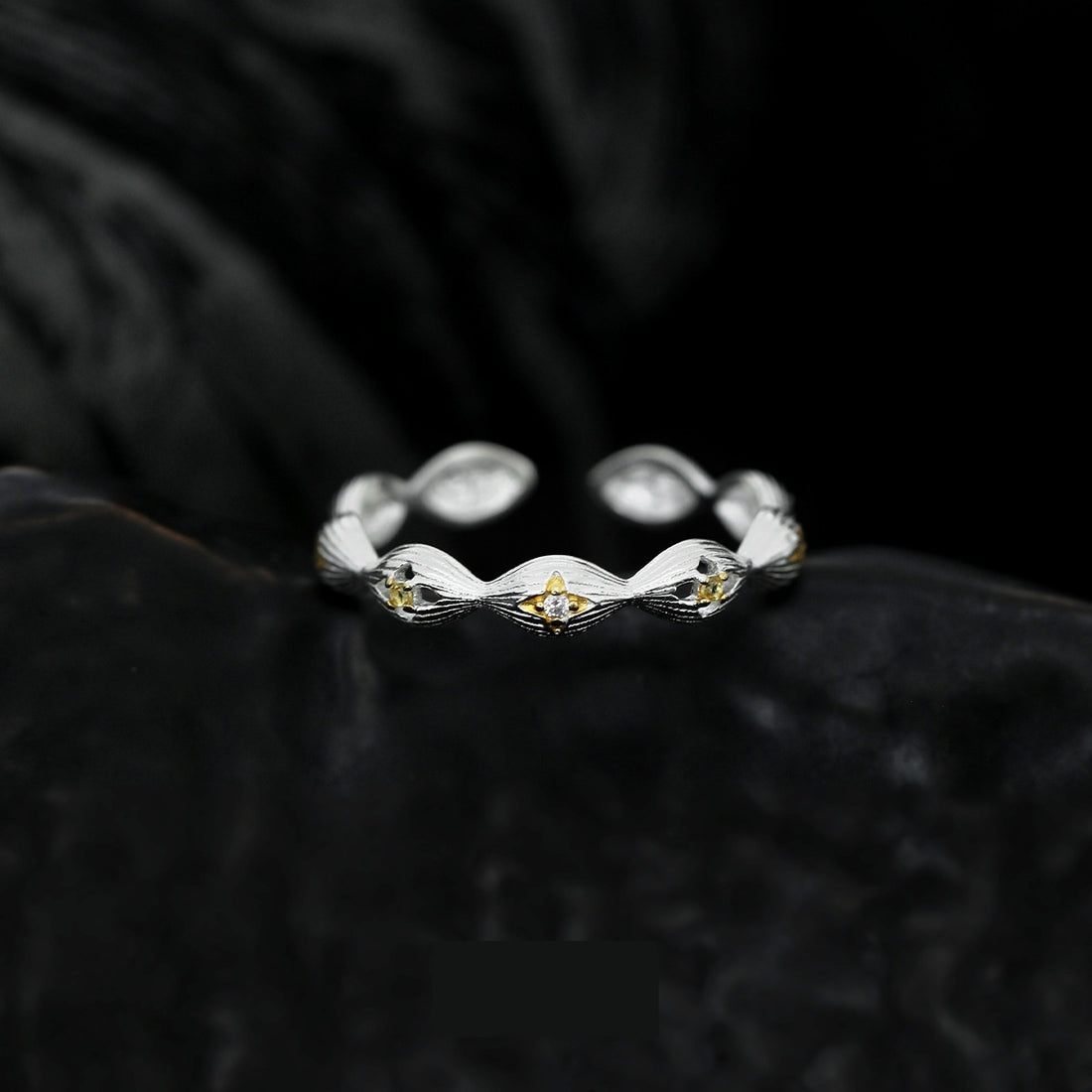 Buccherati Brushed Ring Simple Elegant Graceful