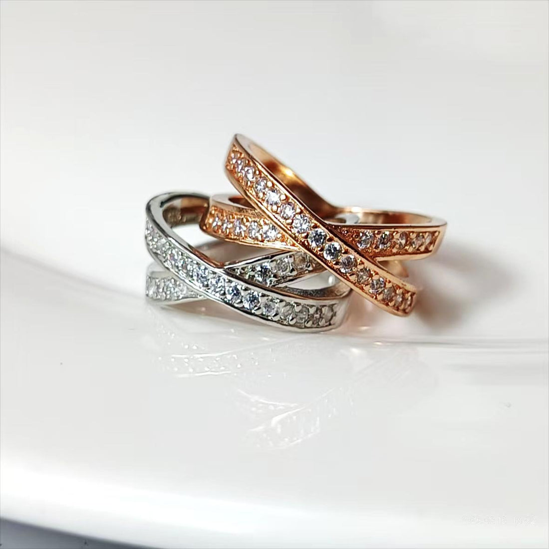 European And American Metal Cross Micro-inlaid Zircon Ring